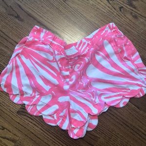 Lillly Pulitzer Shorts, size XL.
